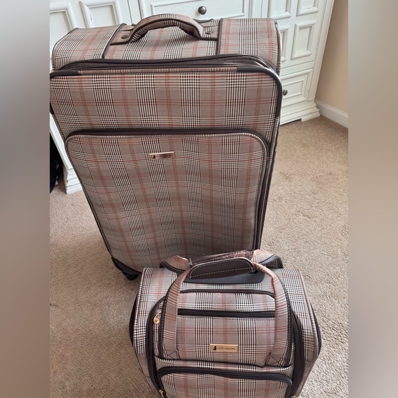 London Fog Checkered Travel Bag Set - Picture 7 of 17